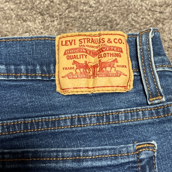 Levi's perfectly slimming boot cut jeans - Picture 4 of 5